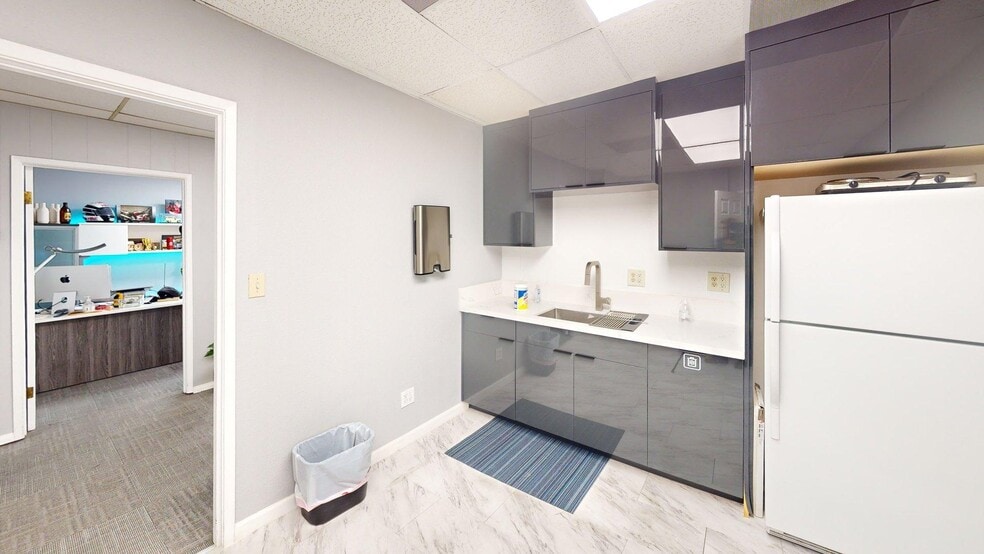 434-436 W Foothill Blvd, Monrovia, CA for lease - Building Photo - Image 3 of 8