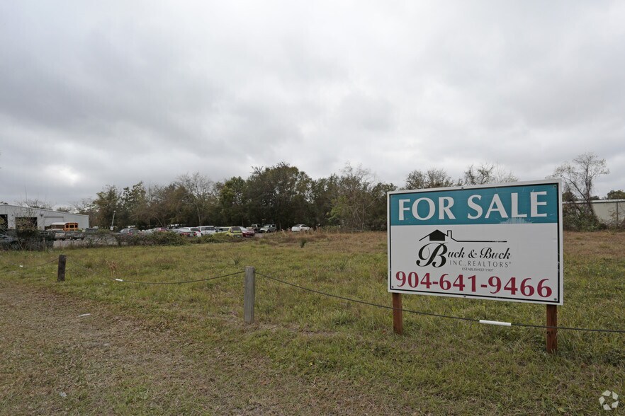 342 Lee Rd, Jacksonville, FL for sale - Primary Photo - Image 1 of 1