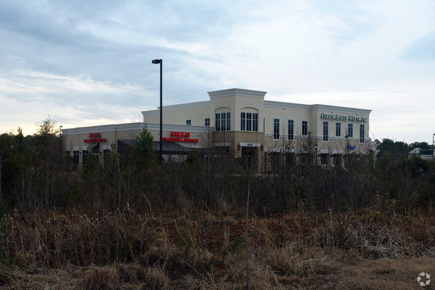 1055 Military Cutoff Rd, Wilmington, NC for lease - Building Photo - Image 2 of 3