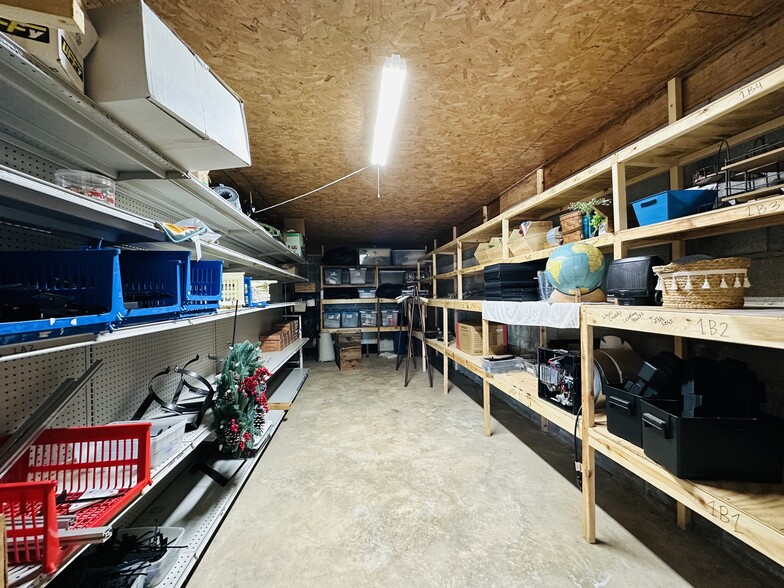 2122 Walker Tanner Rd, Union City, TN for sale - Interior Photo - Image 3 of 10