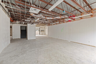 2211 2nd Ave N, Lake Worth, FL for lease Interior Photo- Image 2 of 11