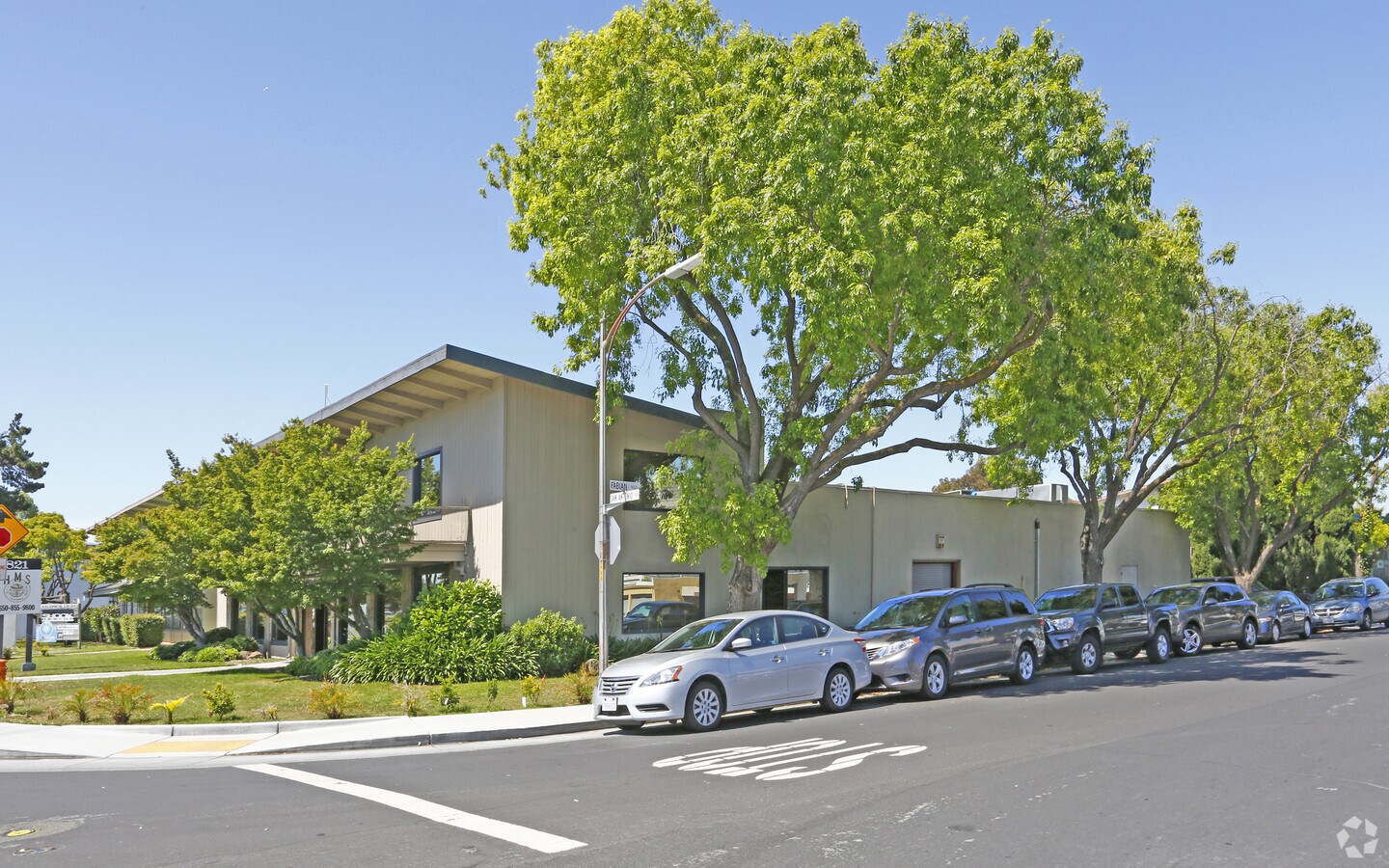 821 San Antonio Rd, Palo Alto, CA 94303 | LoopNet image.