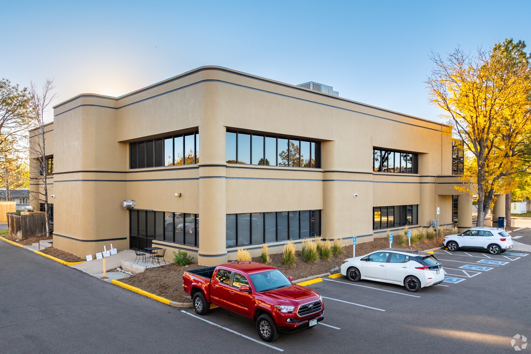 4999 E Kentucky Ave, Denver, CO for lease Building Photo- Image 1 of 6