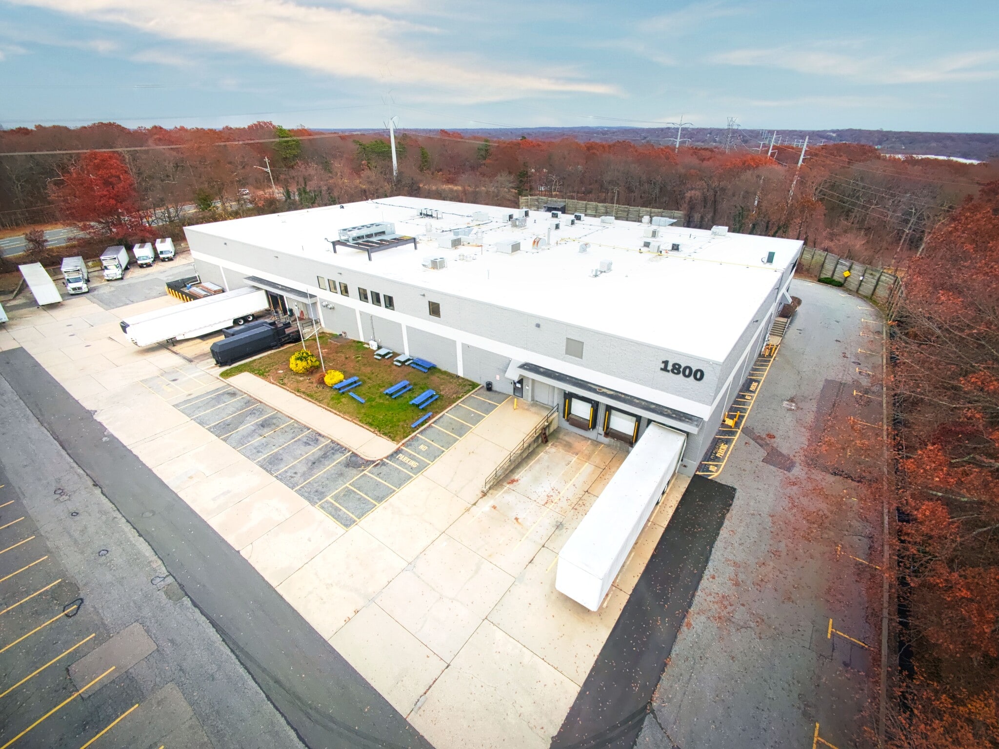 1800 Motor Pky, Islandia, NY for lease Building Photo- Image 1 of 10