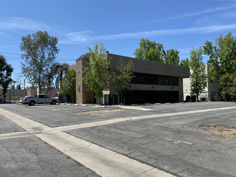 4600 W American Ave, Bakersfield, CA for sale - Building Photo - Image 1 of 1