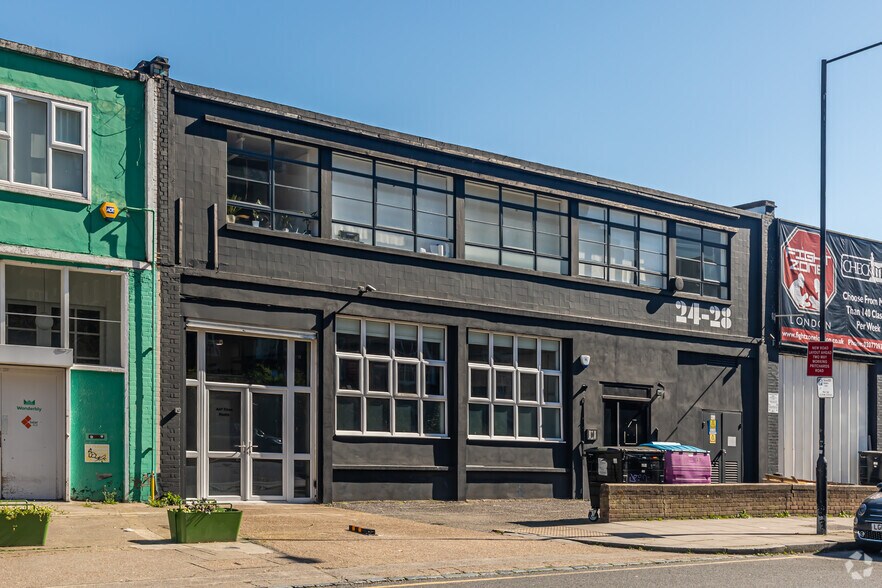 2428 Pritchards Rd, London, E2 9AP