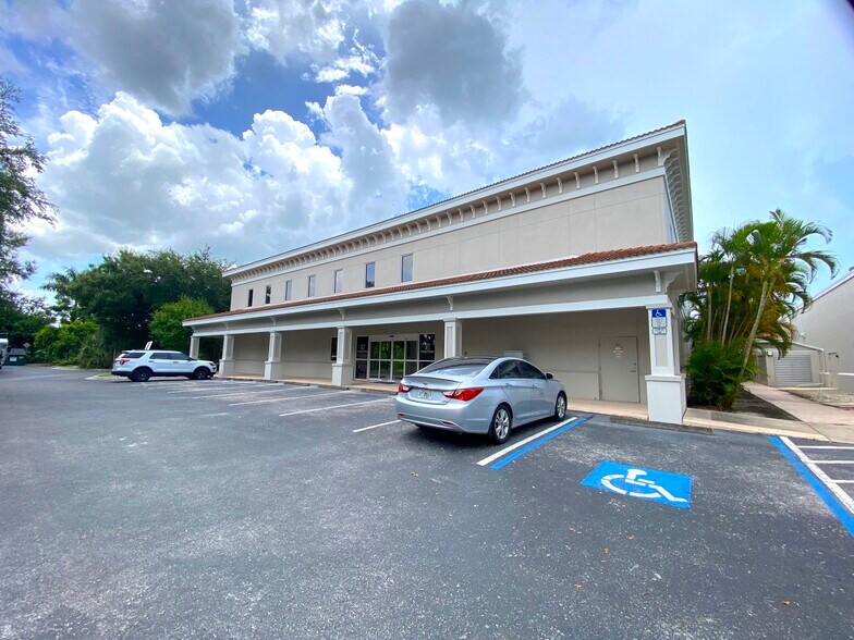 4937 Clark Rd, Sarasota, FL for sale - Building Photo - Image 1 of 1