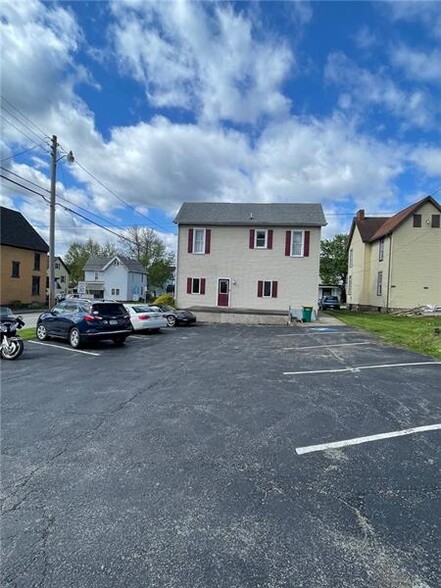 400 N Chestnut St, Derry, PA for sale - Building Photo - Image 2 of 16