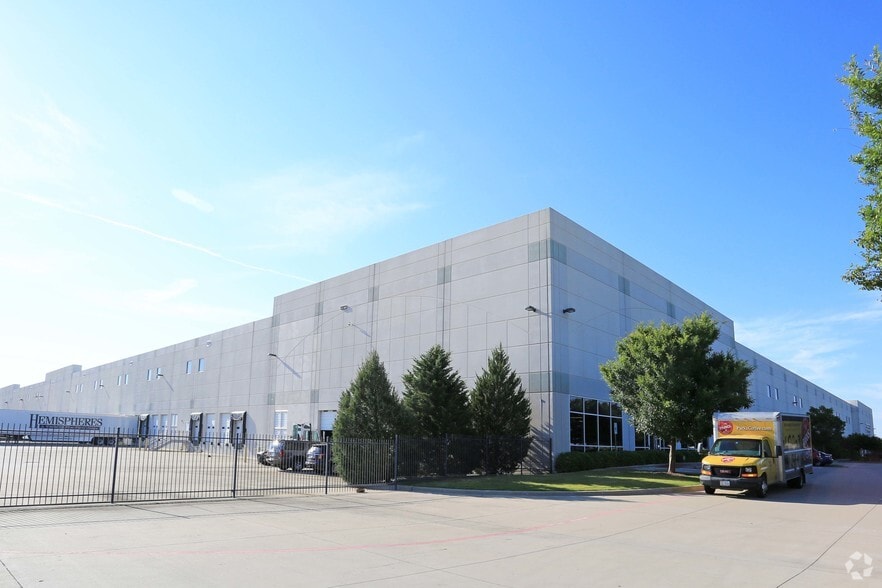 240 Dividend Dr, Coppell, TX for lease - Building Photo - Image 1 of 4