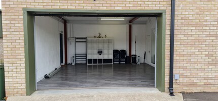 Handcross Rd, Horsham for lease Interior Photo- Image 2 of 4