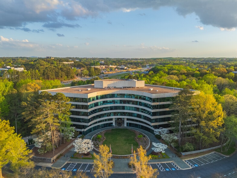 3500 Parkway Ln, Peachtree Corners, GA for sale - Building Photo - Image 2 of 20