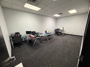 4670 Polaris Ave, Las Vegas, NV for lease Interior Photo- Image 2 of 2