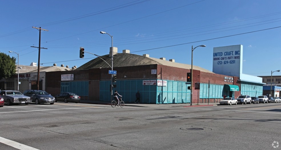 Development Site: 7th & San Pedro Corner portfolio of 3 properties for sale on LoopNet.com - Primary Photo - Image 2 of 6