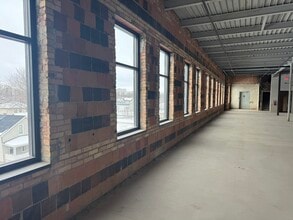 540 N Broadway, Green Bay, WI for lease Interior Photo- Image 2 of 5