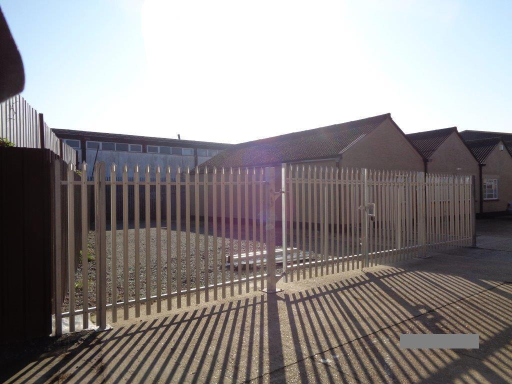 Charfleets Close, Canvey Island for lease Primary Photo- Image 1 of 2