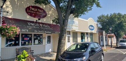 193-199 Broadway, Amityville, NY 11701, USA Broadway, Amityville, NY for sale Interior Photo- Image 2 of 11