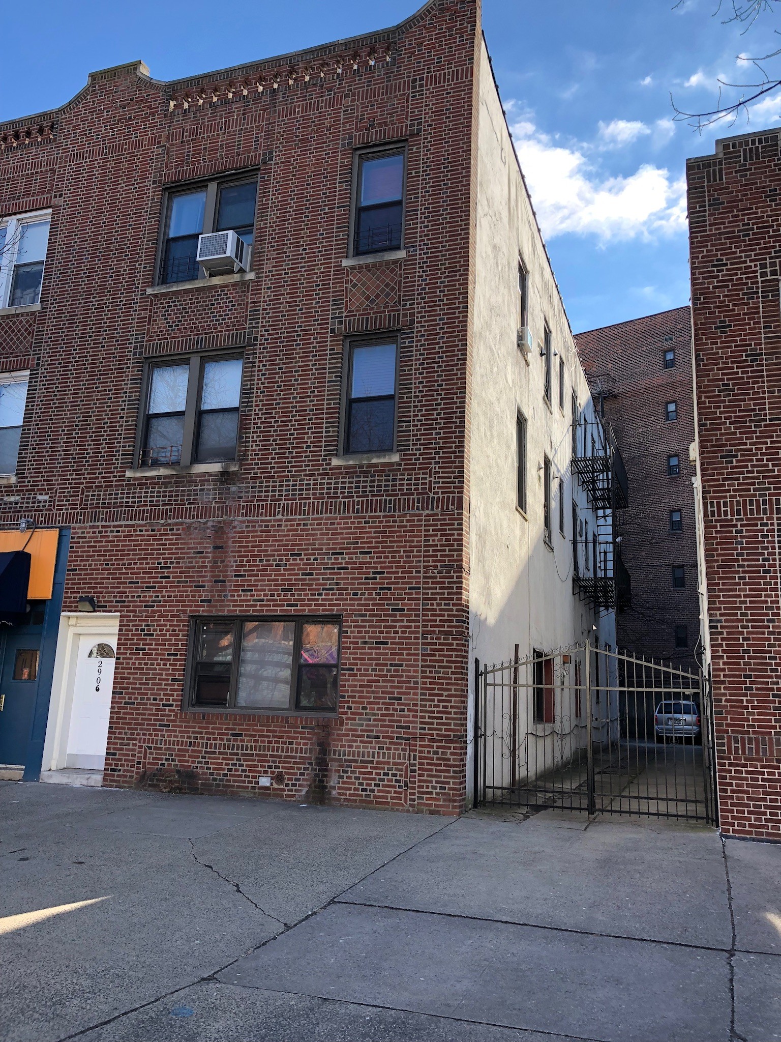 2906 Fort Hamilton Pky, Brooklyn, Ny 11218 - Multifamily For Sale 