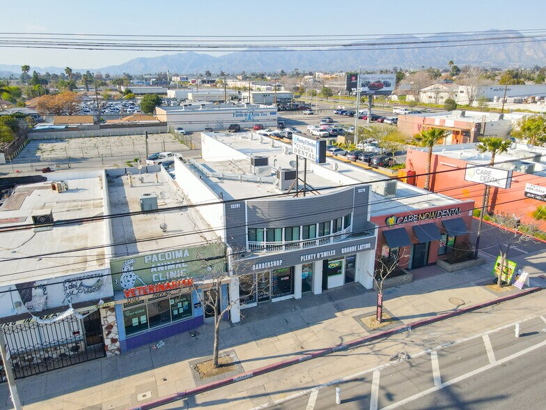 1327913281 Van Nuys Blvd, Pacoima, CA 91331