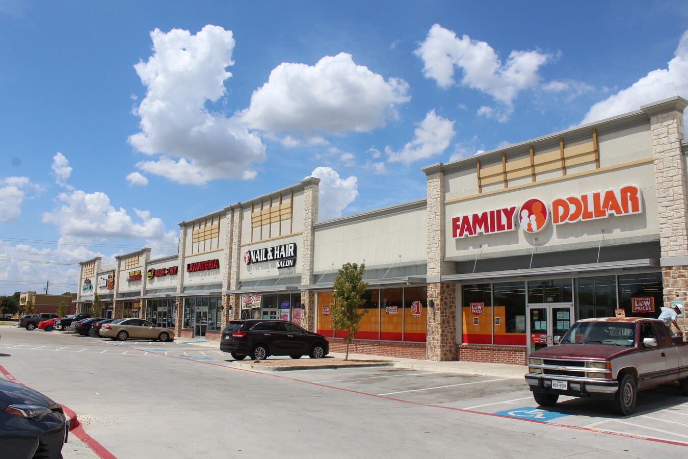 2351 E Arkansas Ln, Arlington, TX 76010