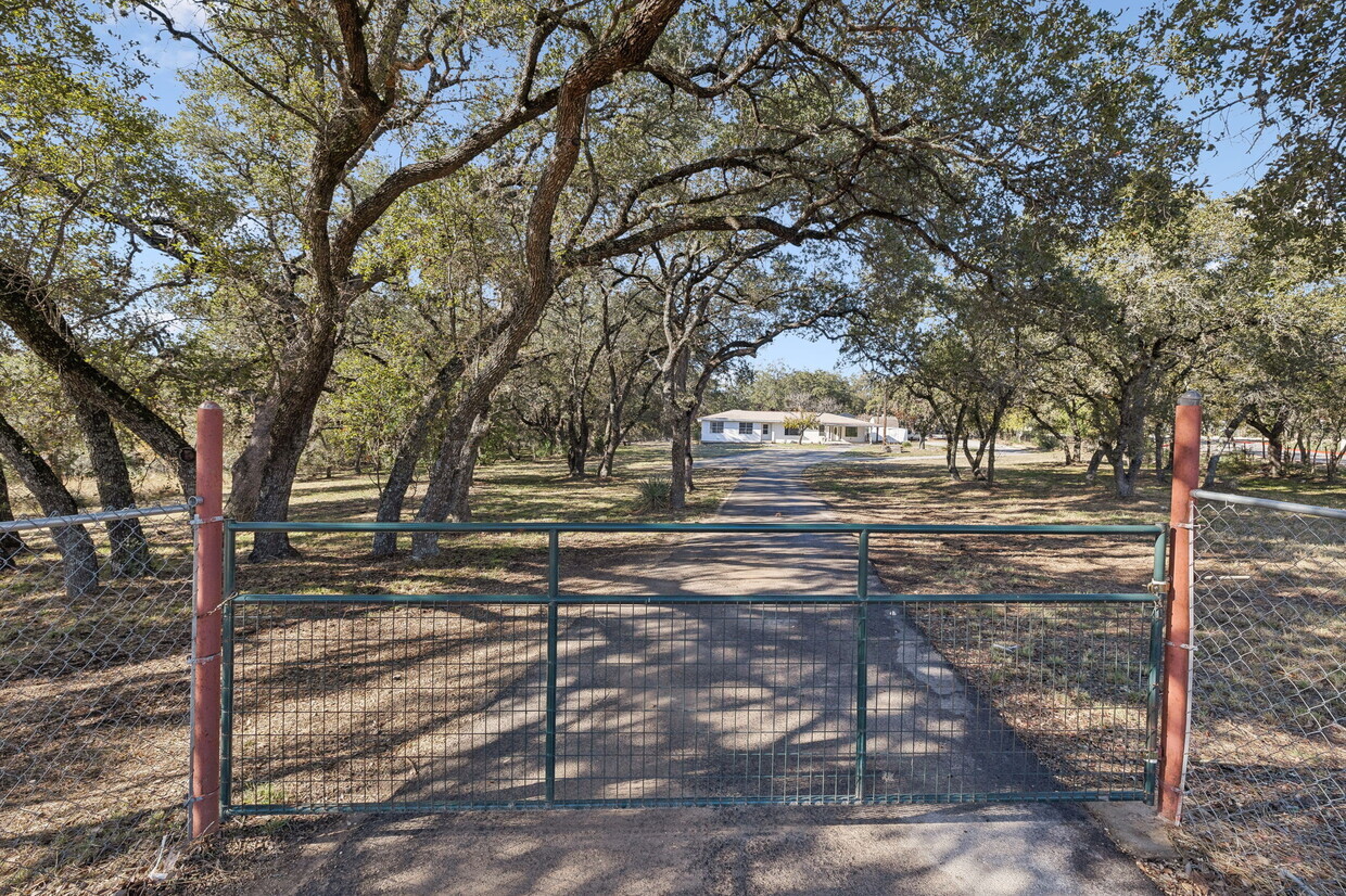 1031 Talley Rd, San Antonio, TX for sale Building Photo- Image 1 of 23