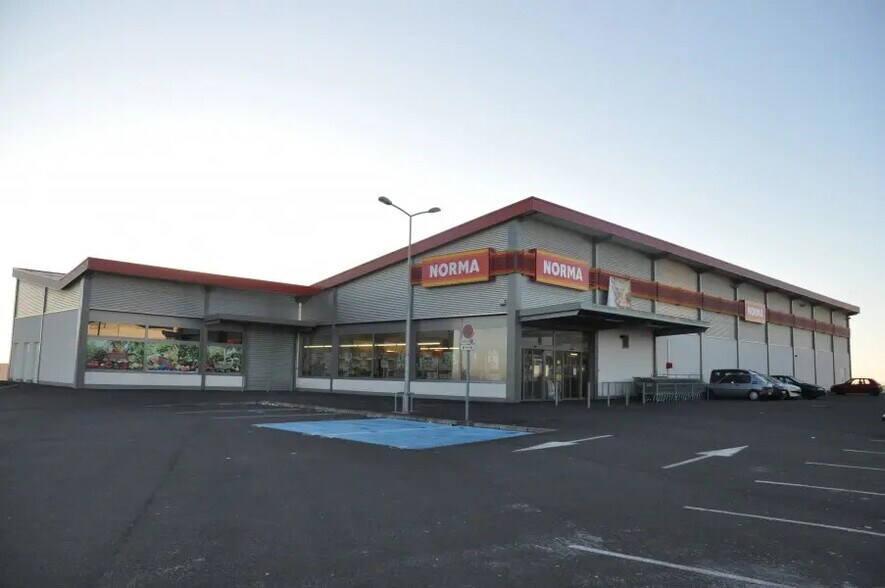 Retail in Valmont for lease - Building Photo - Image 3 of 3