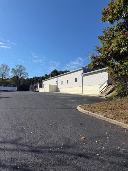 5007 Industrial Rd, Wall, NJ for lease - Building Photo - Image 2 of 12