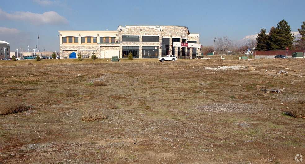 700 Heritage Park Blvd, Layton, UT for sale - Primary Photo - Image 1 of 1