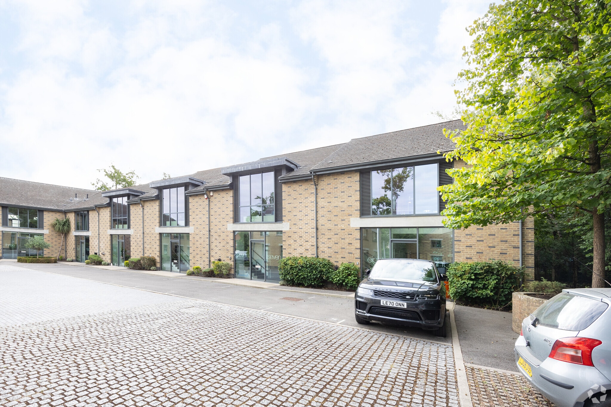 Eastern Rd, Bracknell for lease Building Photo- Image 1 of 2