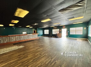 1485-1487 NE Jensen Beach Blvd, Jensen Beach, FL for lease Interior Photo- Image 1 of 9