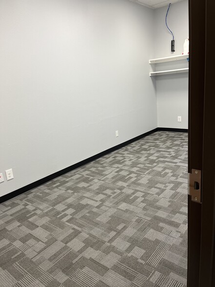 14207 Proton Rd., Dallas, TX for lease - Interior Photo - Image 3 of 11