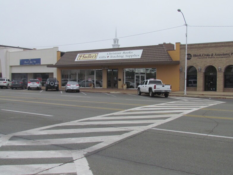 419-421 SW C Ave, Lawton, OK for lease - Building Photo - Image 1 of 8