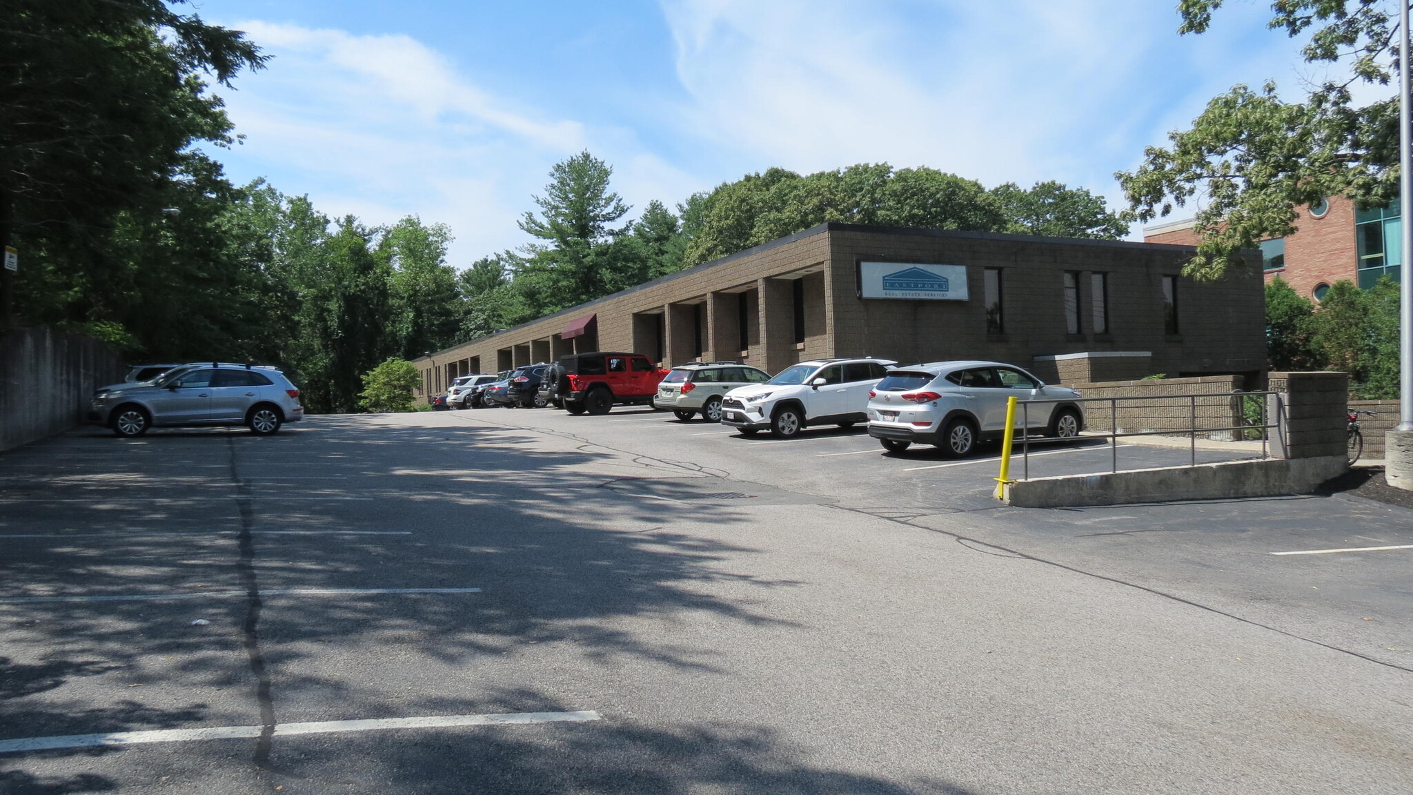 318-320 Bear Hill Rd, Waltham, MA for lease Building Photo- Image 1 of 8