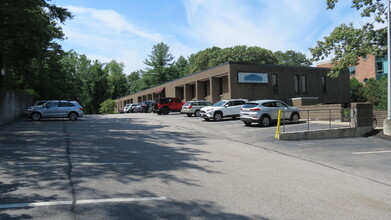 318-320 Bear Hill Rd, Waltham, MA for lease Building Photo- Image 1 of 8