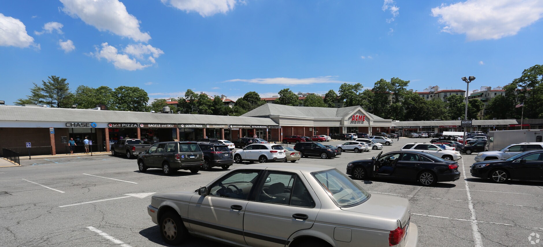 3 Quaker Ridge Rd, New Rochelle, NY 10804