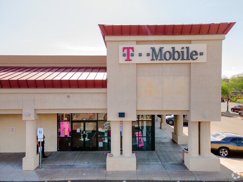 12228 N Cave Creek Rd, Phoenix, AZ for lease - Building Photo - Image 3 of 12