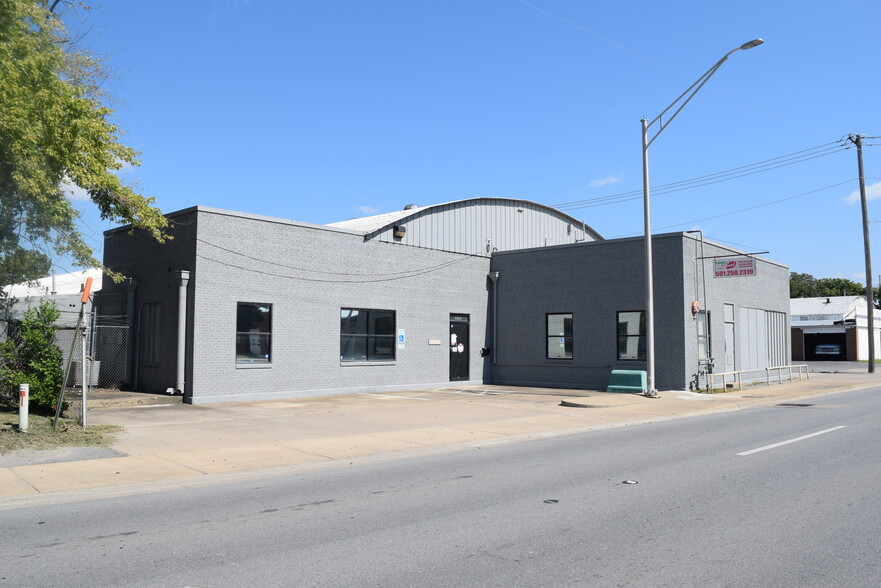 3021 E Broadway Ave, North Little Rock, AR for sale - Building Photo - Image 1 of 1