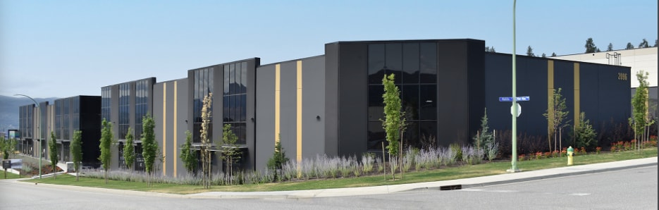 2094 Pier Mac Way, Kelowna, BC for lease Primary Photo- Image 1 of 2