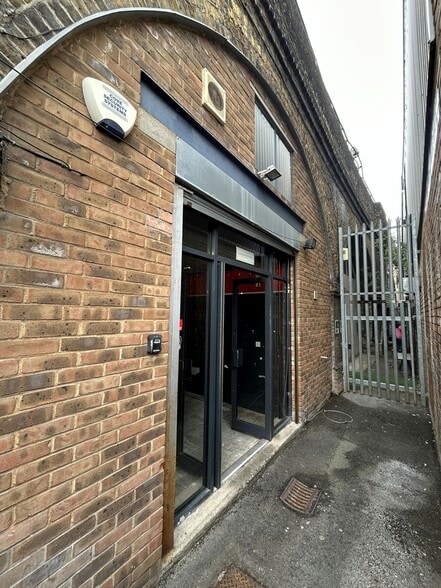 Galena Rd, London for lease - Building Photo - Image 2 of 2