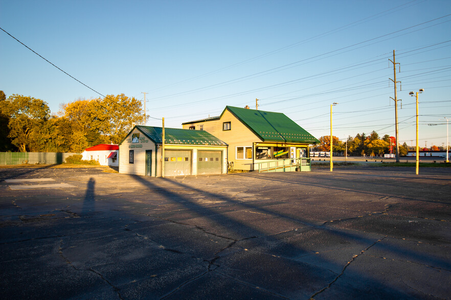 5436 S Cedar St, Lansing, MI for sale - Building Photo - Image 2 of 7