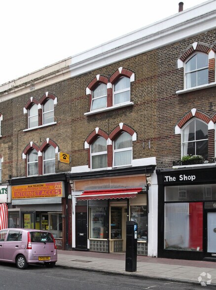 42 Chatsworth Rd, London for sale - Primary Photo - Image 1 of 1