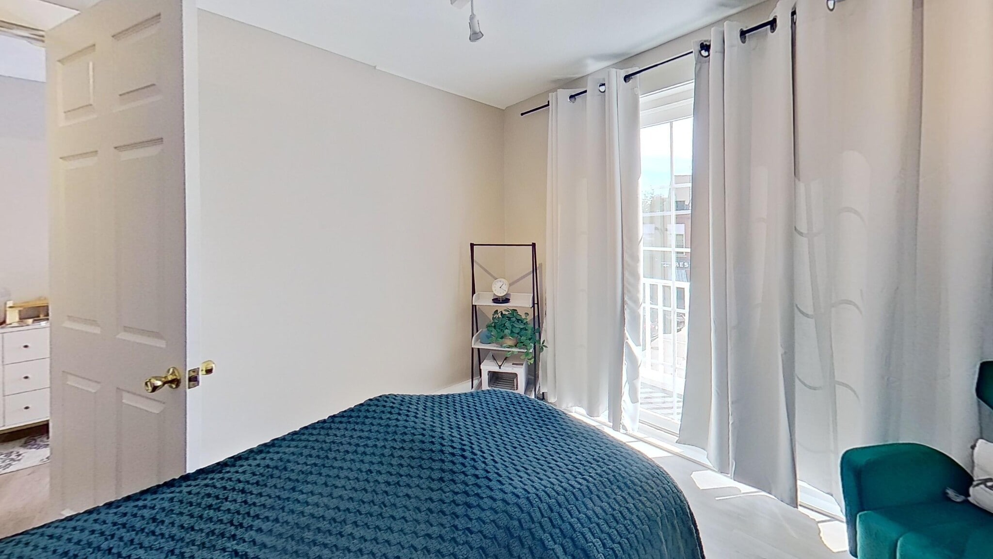 226 York St, York, ME for lease Interior Photo- Image 1 of 6