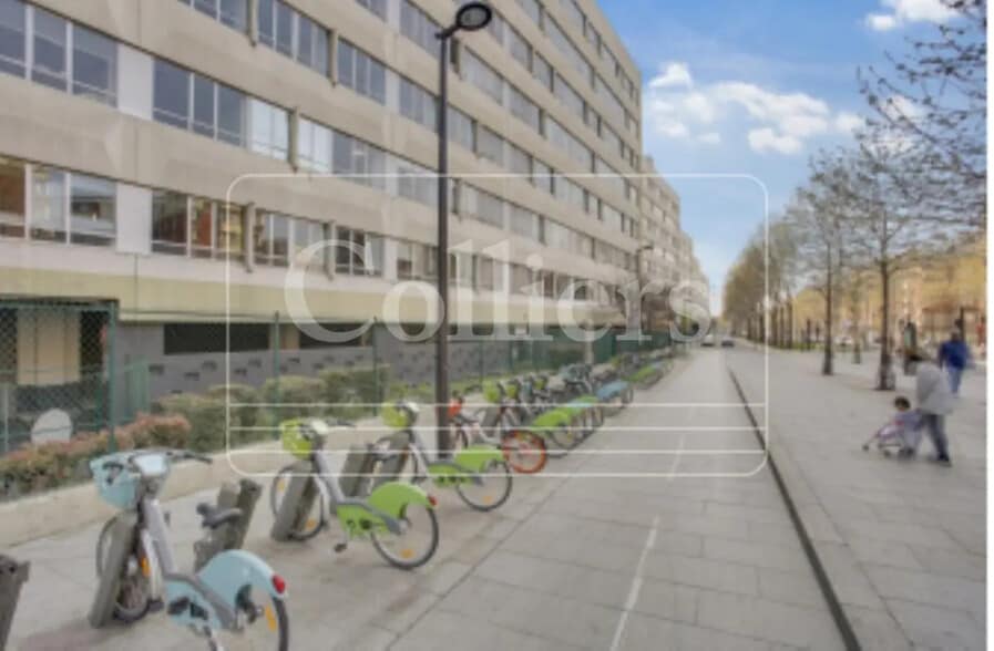 1-13 Boulevard Ney, Paris for lease - Building Photo - Image 2 of 5