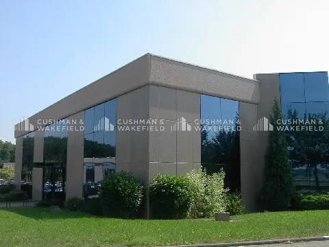 Office in Oberhausbergen for lease - Building Photo - Image 1 of 11