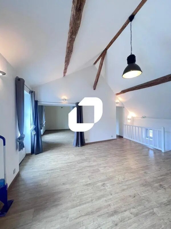 Office in Montévrain for lease Interior Photo- Image 1 of 6