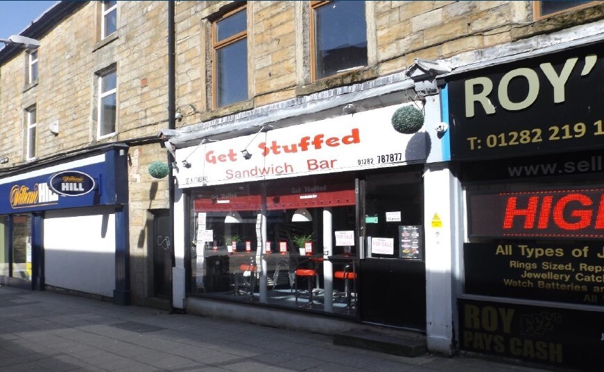 4 Boot Way, Burnley for sale - Primary Photo - Image 1 of 1