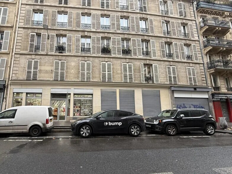 Retail in Paris for lease - Building Photo - Image 2 of 11
