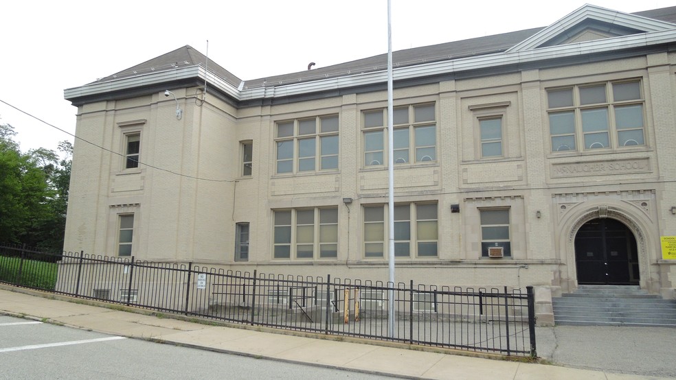 2610 Maple St, Pittsburgh, PA for lease - Building Photo - Image 2 of 2