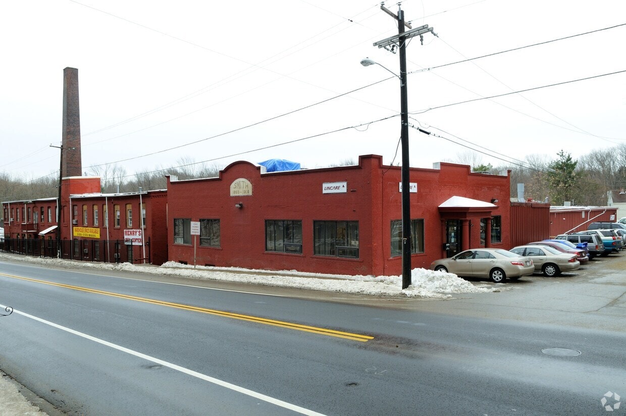 21-69 S Main St, Leicester, MA for lease Interior Photo- Image 1 of 1