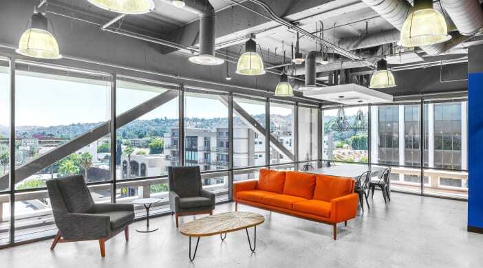 15233 Ventura Blvd, Sherman Oaks, CA for lease - Interior Photo - Image 1 of 3