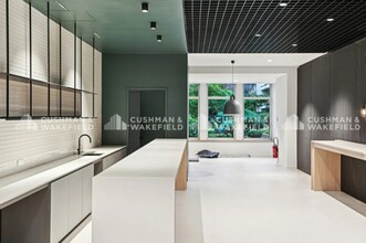 Office in Paris for lease Building Photo- Image 1 of 14